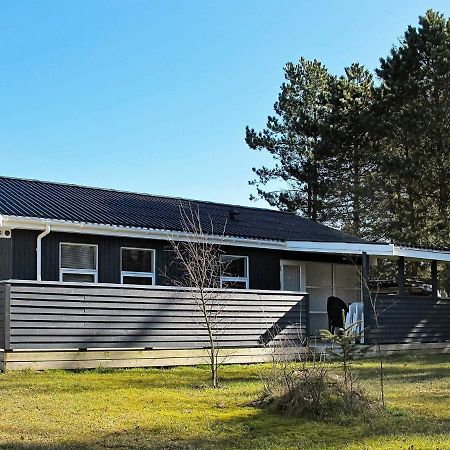 Three-Bedroom Holiday Home In Vaeggerlose 6 Boto By Room photo