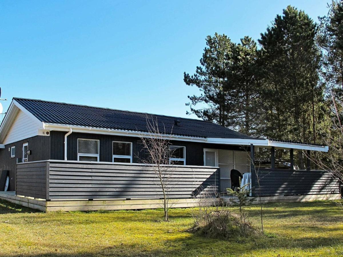 Three-Bedroom Holiday Home In Vaeggerlose 6 Boto By Room photo