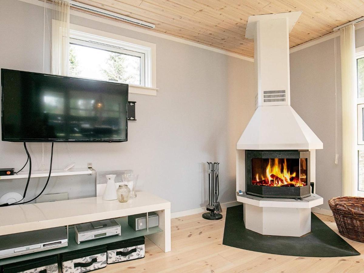 Three-Bedroom Holiday Home In Vaeggerlose 6 Boto By Room photo